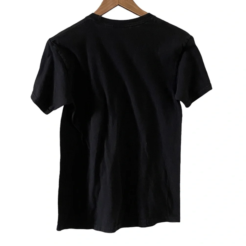 ⭐️ SOLD ⭐️ QUEEN Graphic Band T Shirt Black Short Sleeve Size Small - Picture 6 of 7